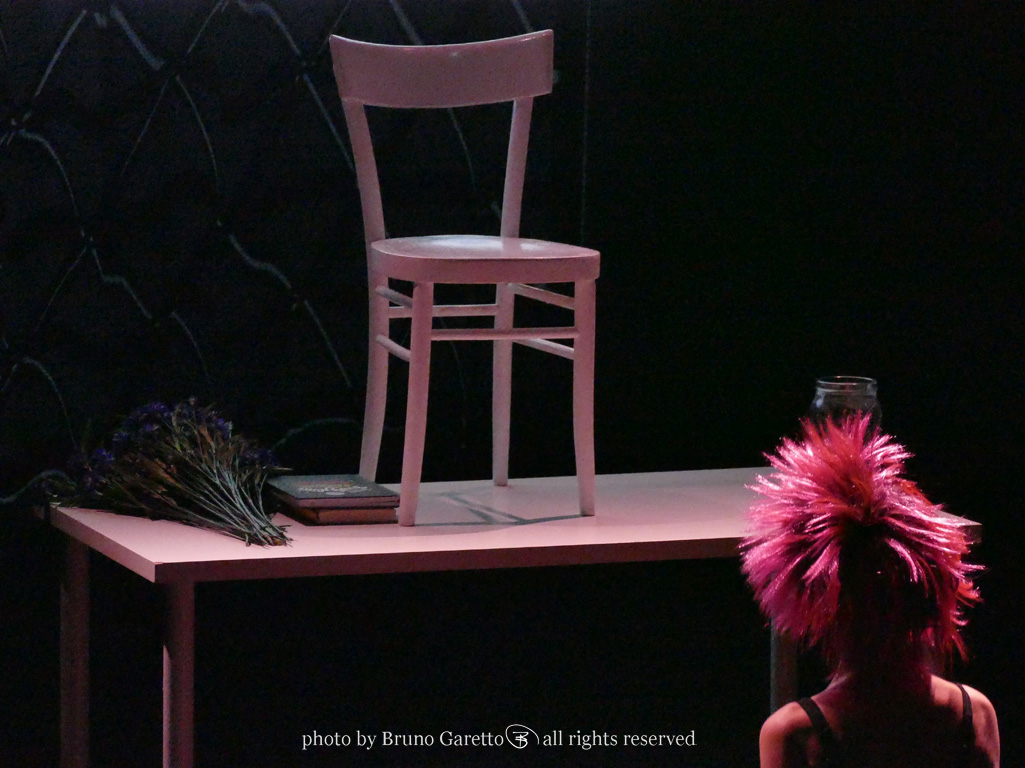Fotografia di scena da MALALA a Grugliasco (To)