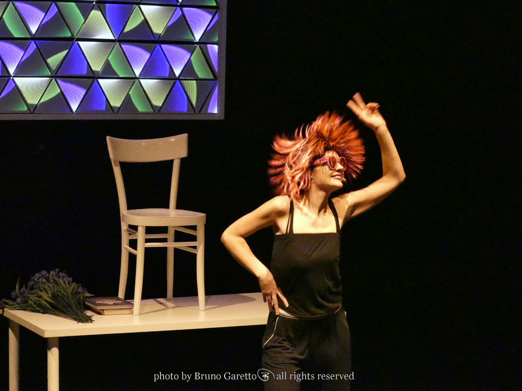 Fotografia di scena da MALALA Roma Teatrocittà